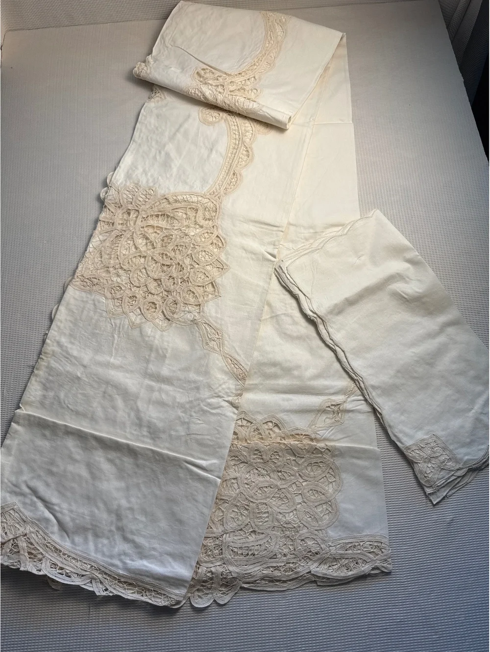 Vintage 1980’s Handmade Battenberg Lace Tablecloth 68x104 Inches